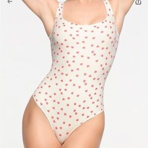 SKIMS - Valentine’s Limited Edition Square Neck Bodysuit